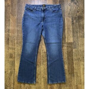 Lee Blue Jeans Women's Size 18S/C Plus Size Bootcut Mid Rise 101CMVEW9